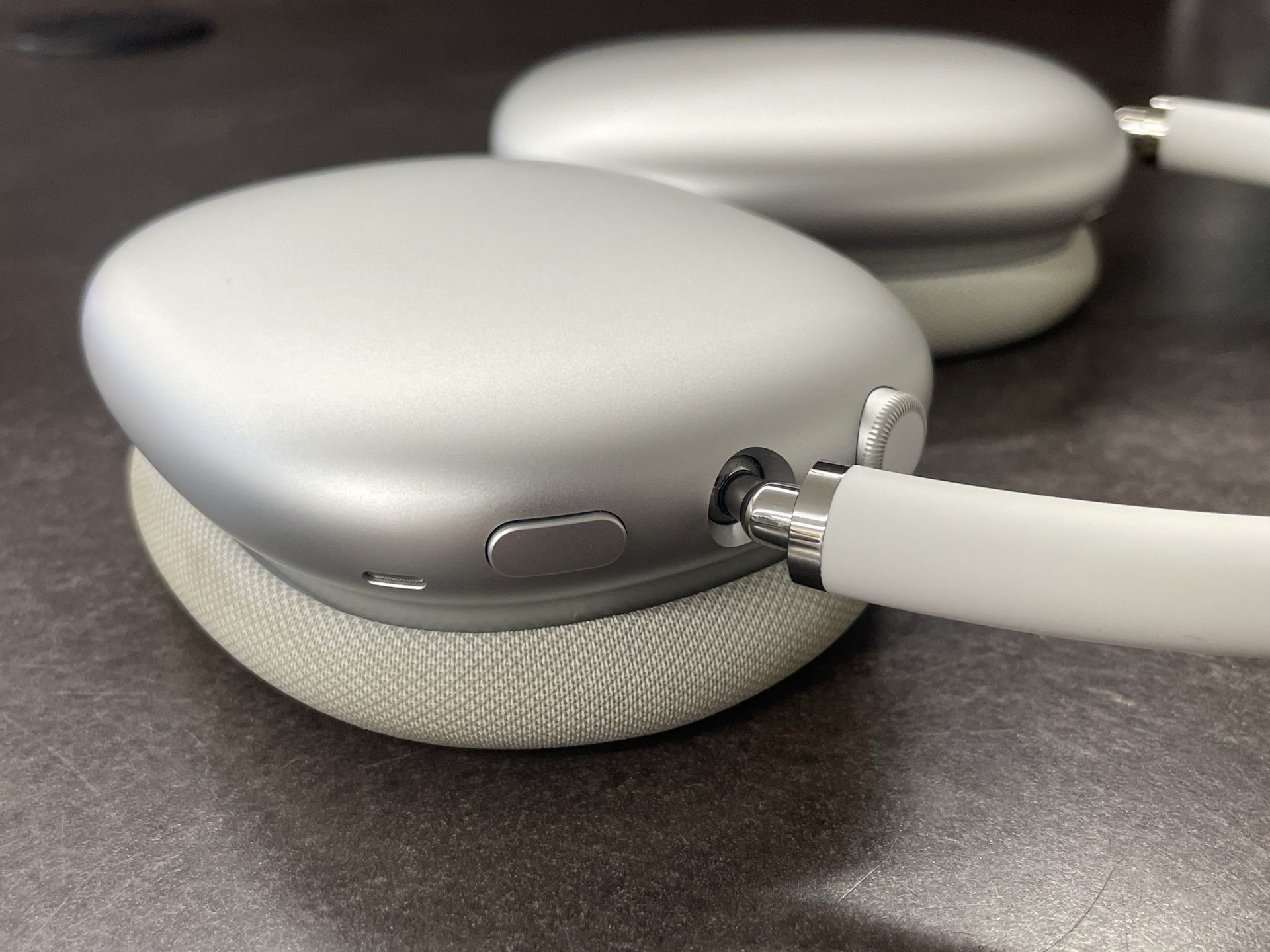 Apple AirPods Max Wireless Over-Ear Headphones (1st Gen A2096 