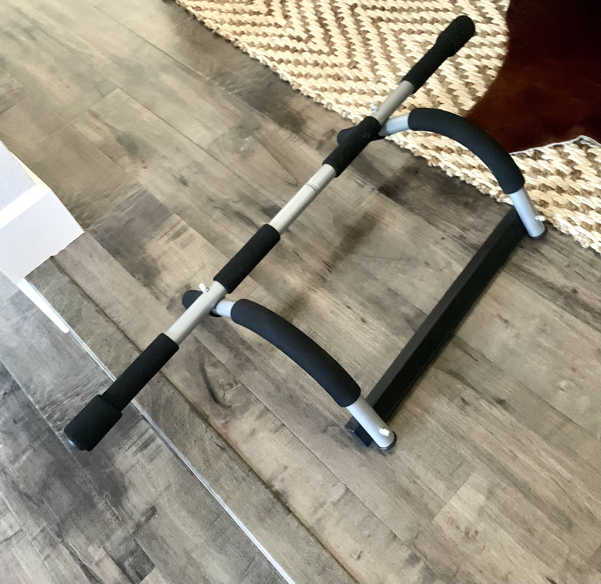 Gym Pull Up Equipment