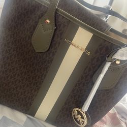 Women Handbags 