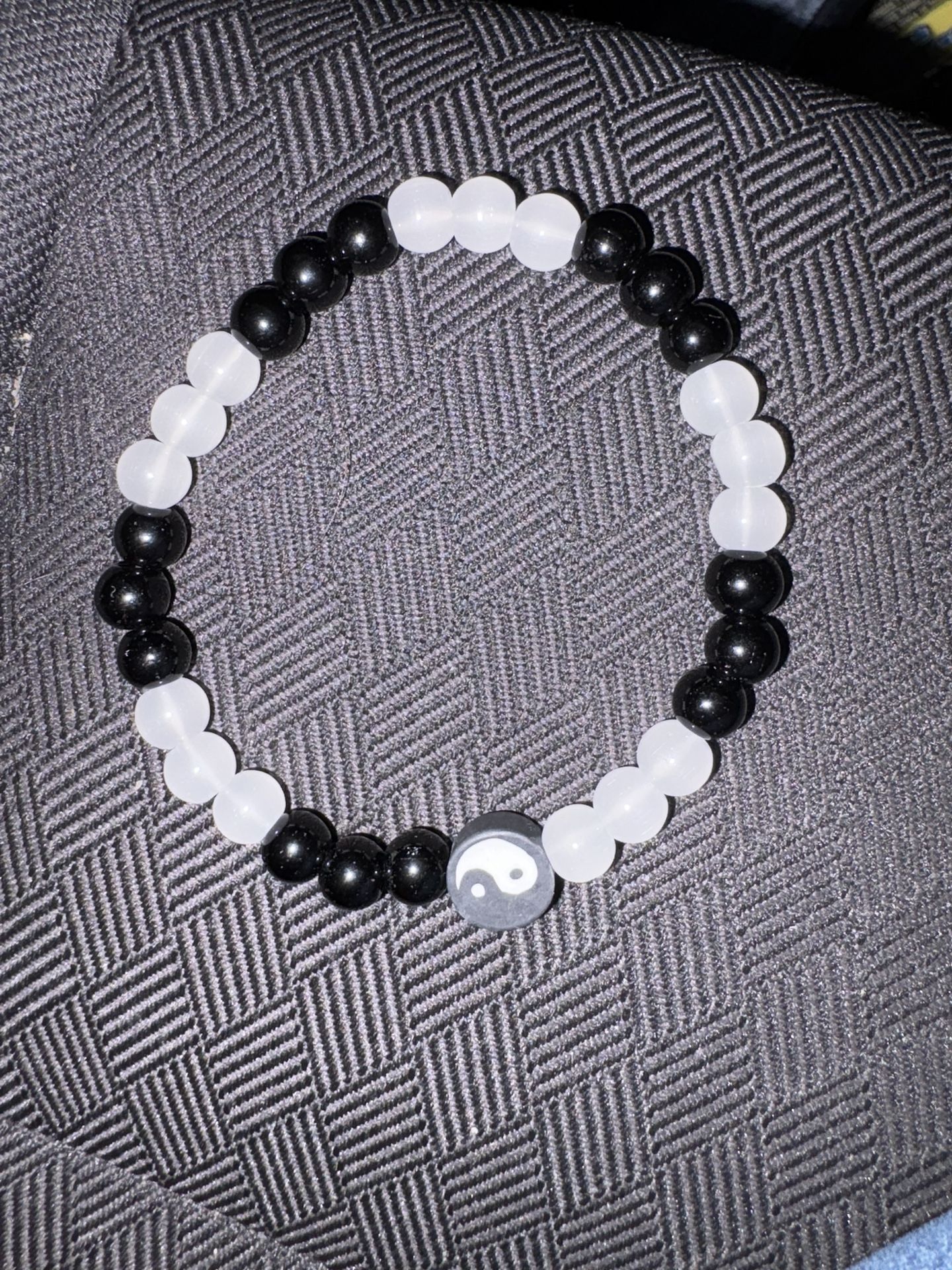 Homemade Elastic Ying Yang Glass Beaded Bracelet