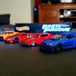 Hot Wheels-Fast & Furious 5 Car Premium Set With BLUE SKYLINE-New!