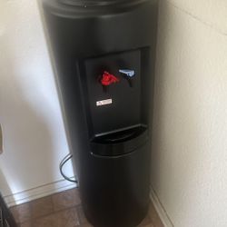 Water Dispenser 