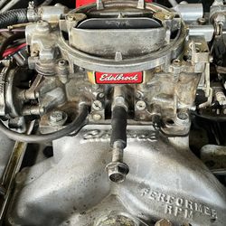 Edelbrock carburetor