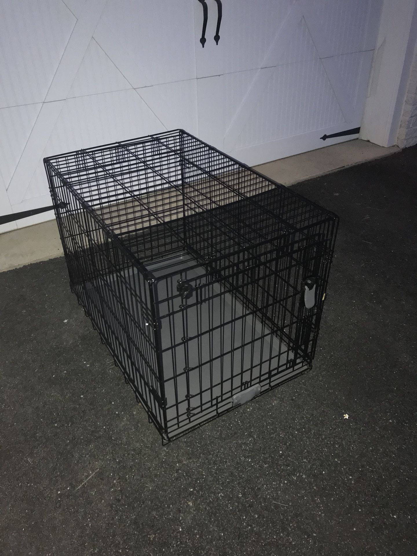 Crate for medium-large dog - foldable