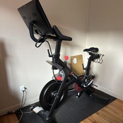 Peloton Bike