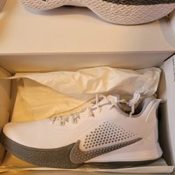 MAMBA  FURY  white /Wolf Grey- Pure Platinum , U.S Size 14
