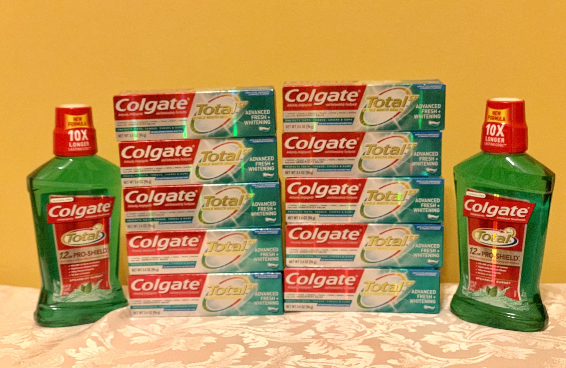10 Colgate Total Toothpaste 3.4 oz & 2 Mouthwash 16.9 fl.oz