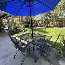 Heavy Duty Patio Set With Rocking Chairs And Umbrella 