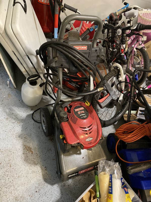 Craftsman Gas Pressure Washer 2500 PSI for Sale in Woodinville, WA