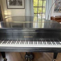 Baldwin Grand Piano In Excellent Condition Available 