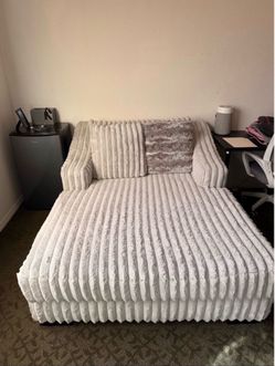 Oversized Chaise Lounge Chair
