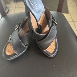 Born Woman’s Sandals 