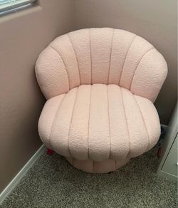 Pink Boucle Swivel Accent Chair