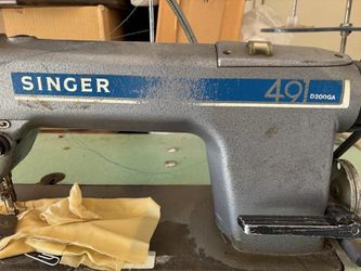 Singer 491 D200GA seeing machine w table