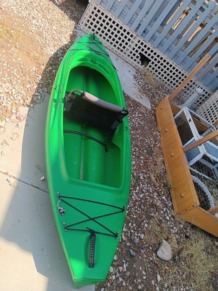 Ascend Bass Pro Shop Kayak