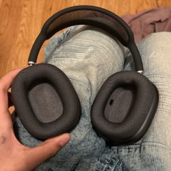 AirPod Maxes