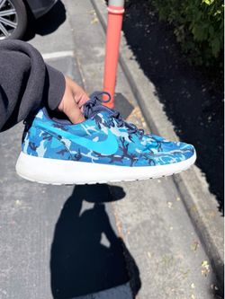 Nike roshe run blue camo