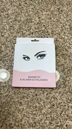 Magnetic eyeliner and eyelashes