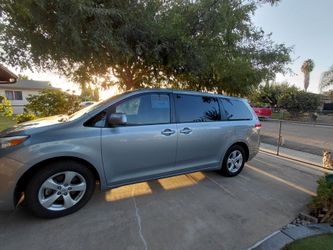 2011 Toyota Sienna