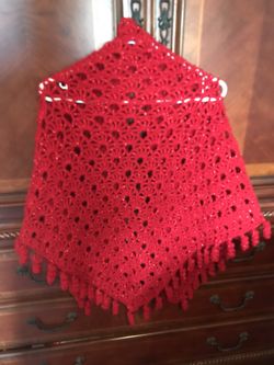 CROCHET TRIANGLE SHAWL