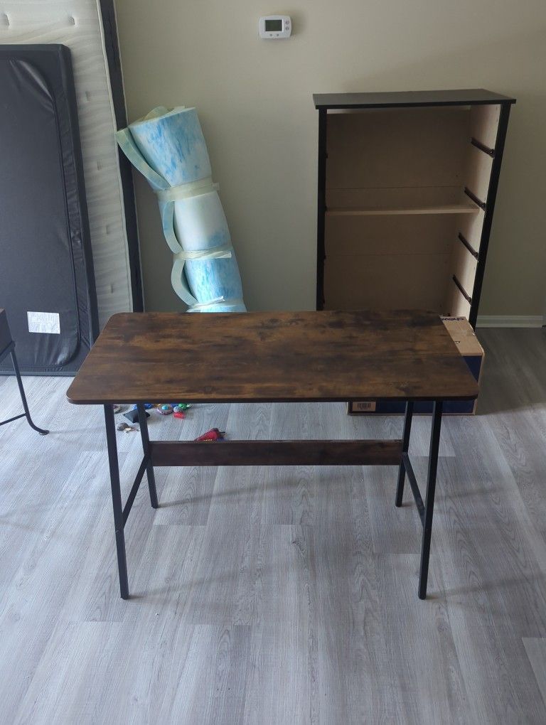 Small Desk