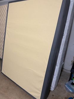 QUEEN BOX SPRING MATTRESS