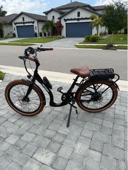 Pedego Electric Bike Excellent Condition