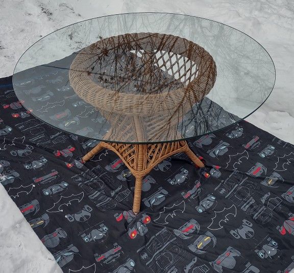 48" Wide 28" Tall Wicker Glass Top Dining Room Card Sitting Table
