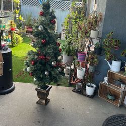 Light Tree For Outdoor Or Inside 