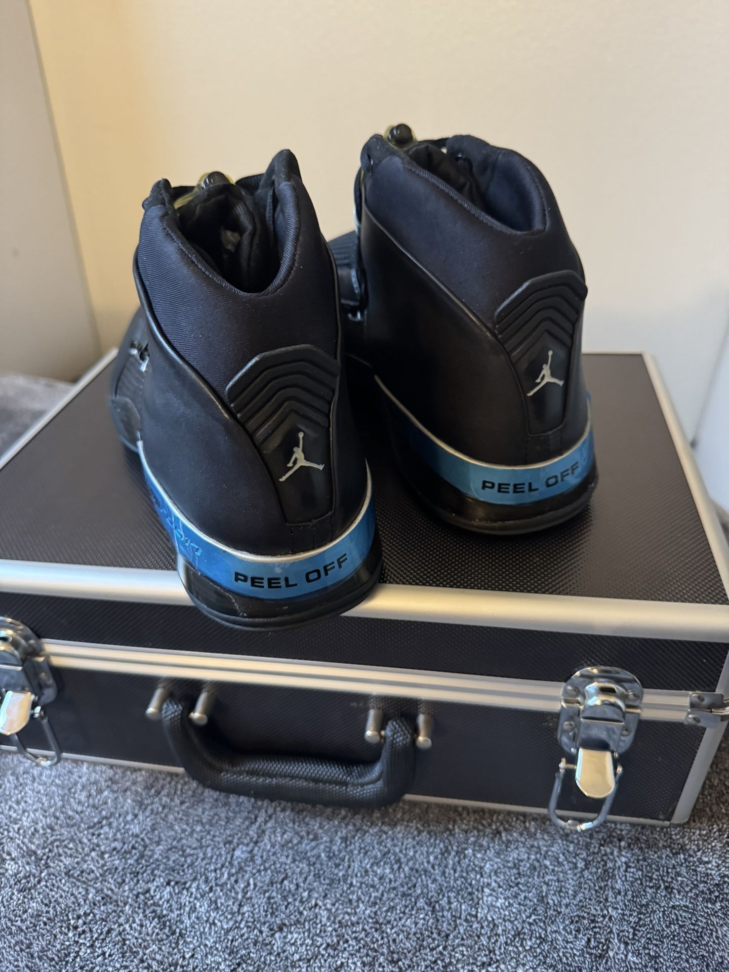 HOT 17 Black Jordan 17 Suitcase Air Jordan 17 OG “black Metallic”