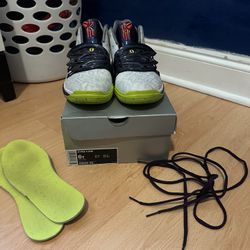 Kyrie 5 Kobe Collaboratio- Size 6.5(tried On Only)