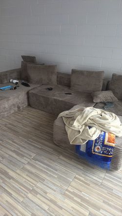 Brand new Boneless couch