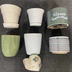 Ceramic Pots No Chips Or Cracks $3 Each Will Sell Separately 