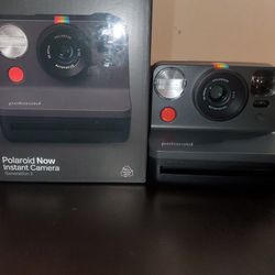 Polaroid Now Generation 2 i-Type Instant Camera with Autofocus 2-Lens System