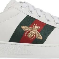GUCCI New Ace Sneaker (Men) US size 9 