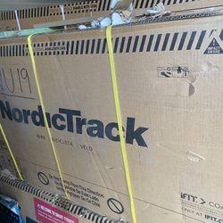 NordicTrack Commercial VU 19 Upright Stationary Bike Brand New In Box