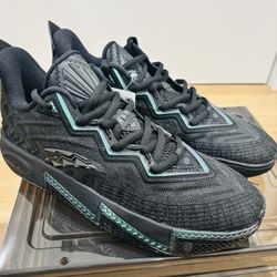 Anta Kai 2 Triple Black Antique Size 11