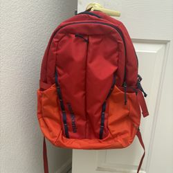 Patagonia Refugio 28L backpack (like new)