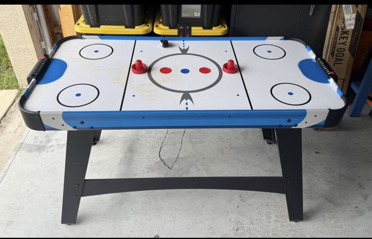 Air Hockey Table