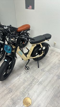 Moped style Ebike for 699 tax already included