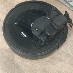 Roomba Vacuum