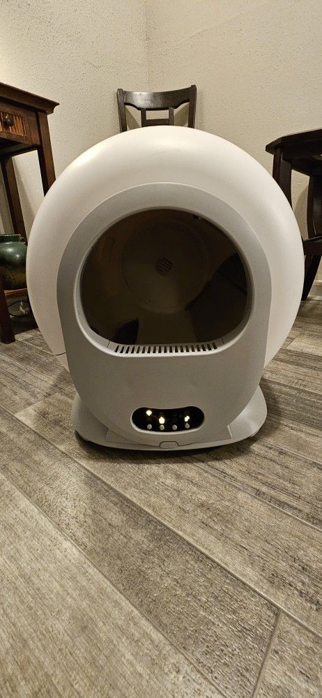 Self Cleaning Litter Box