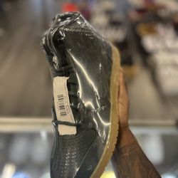 Nike Court Borough Mid Winter Outdoor Green