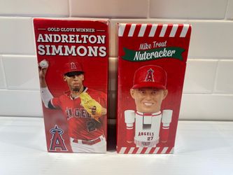Bobble heads