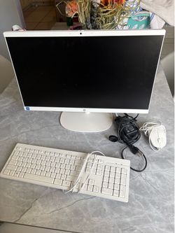 HP intel pc in white
