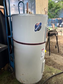 Bradford White 50 Gallon Upright Electric Water Heater with 220 volt
