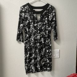 Banana Republic women black dress. XS