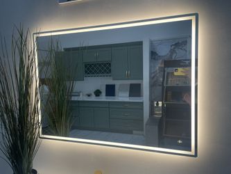 Brand New 42” LED Mirror 🤩