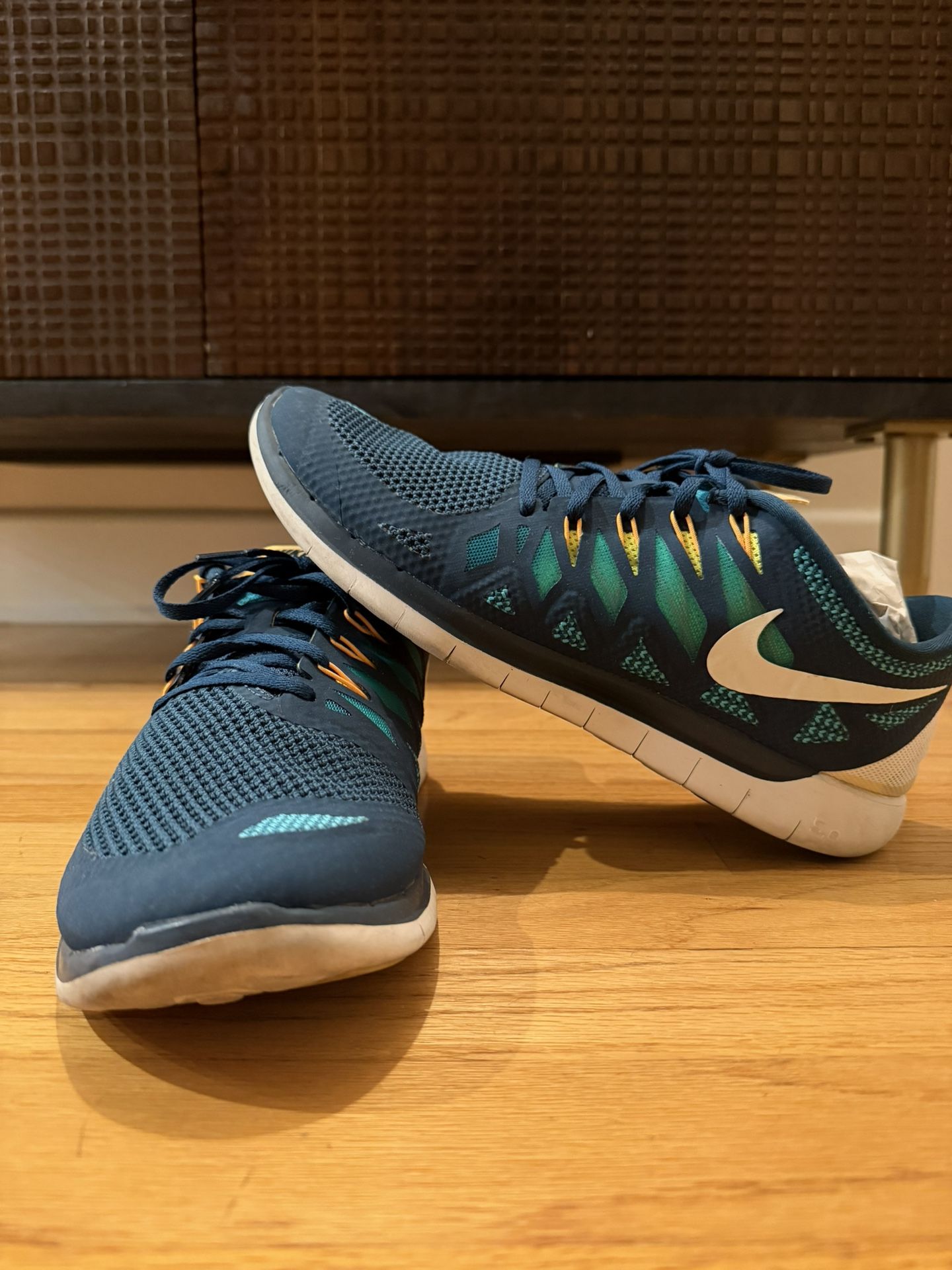 Nike Free 5.0 Men’s Running Shoes – Mineral Teal / Volt / Blue Glow (Size 11)