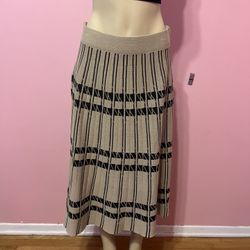 Elegant Striped Skirt 